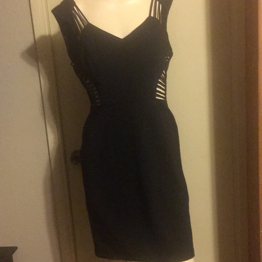 Dress - Picture 2 of 2